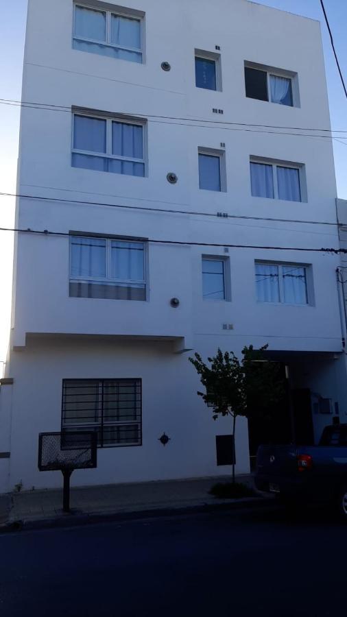 Aires De Apartment *